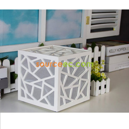 禮品訂造雲紋雕花方燈紀念品