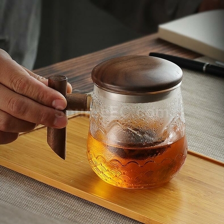 禮品訂造高硼矽玻璃木柄山海紋理泡茶杯紀念品