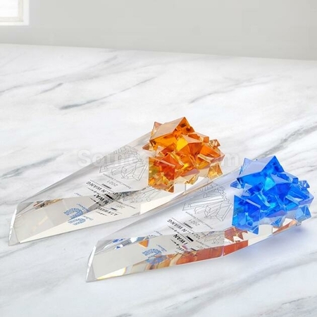 禮品訂造尖峰時刻琉璃水晶獎座紀念品