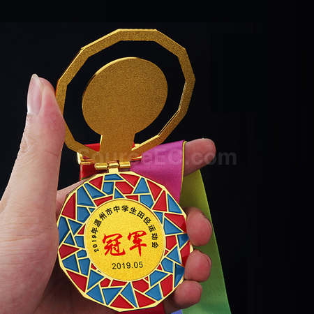 禮品訂造翻蓋獎牌紀念品