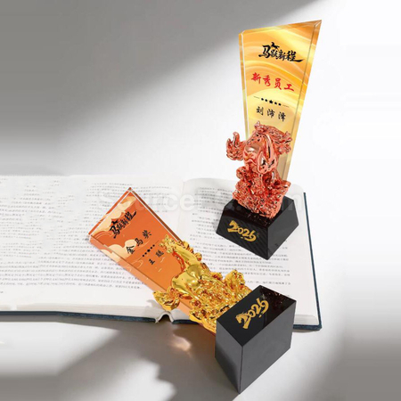 禮品訂造馬年水晶獎座紀念品
