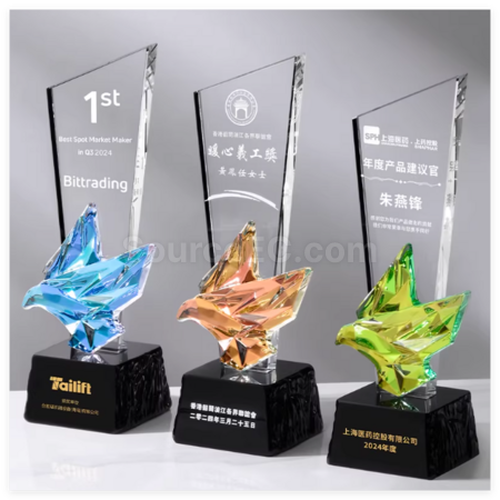 炫彩飛鴿水晶獎座