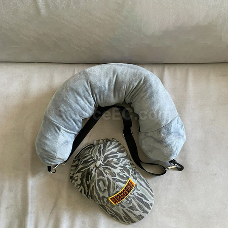 禮品訂造可塞衣服U型枕紀念品