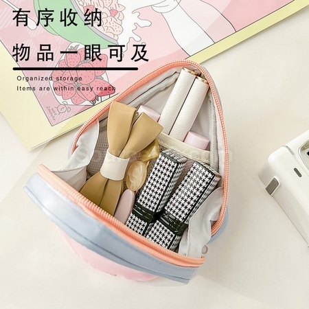 禮品訂造三角形手提化妝包紀念品