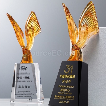 禮品訂造飛鳥琉璃獎杯紀念品